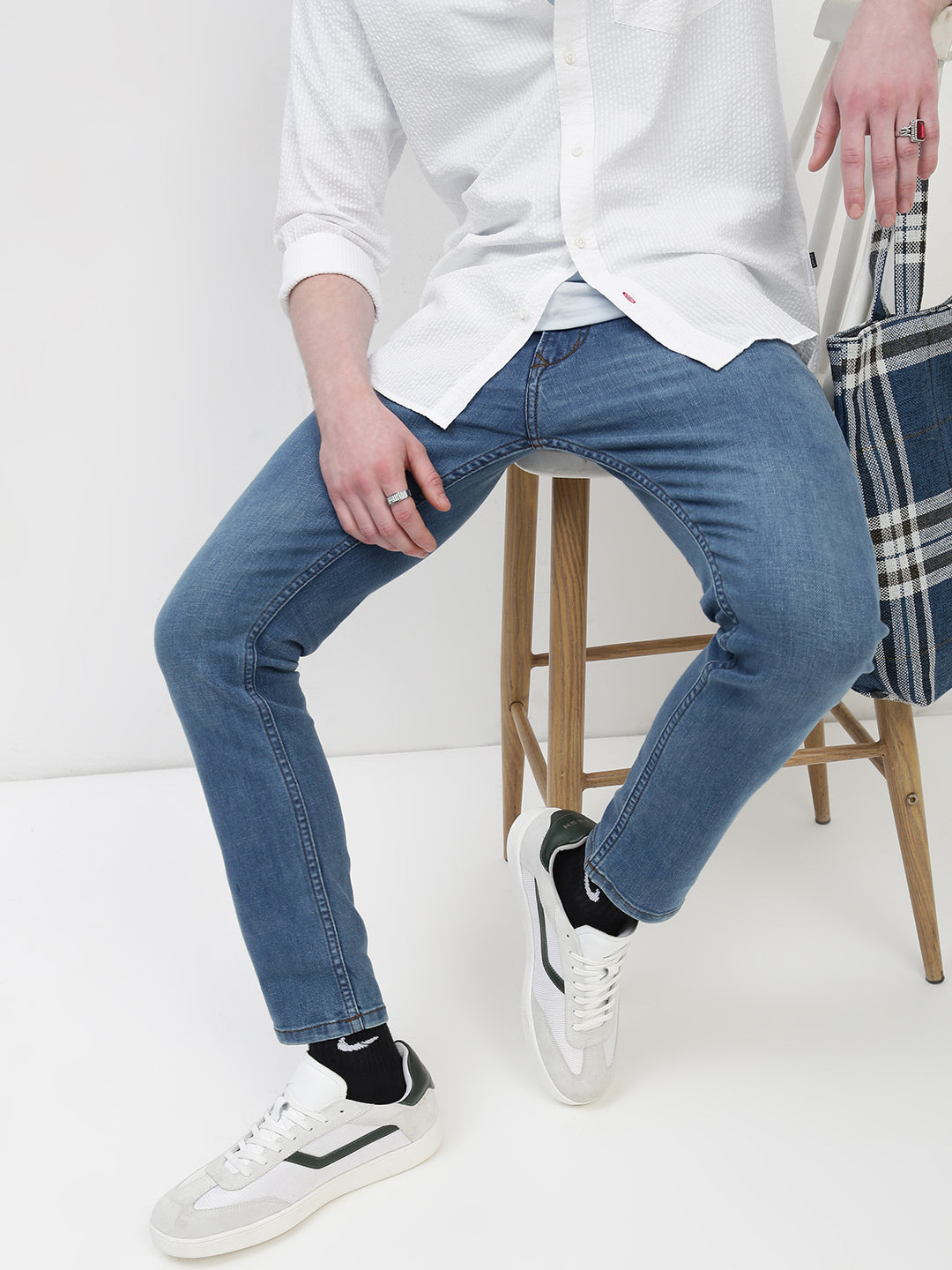 Vintage Light Blue Trapped Fit Stretchable Jeans
