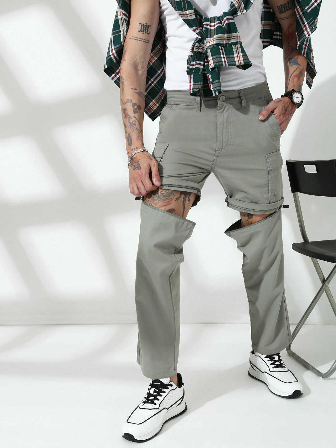 Grey  Detachable Convertable Regular Fit Cargo Paint