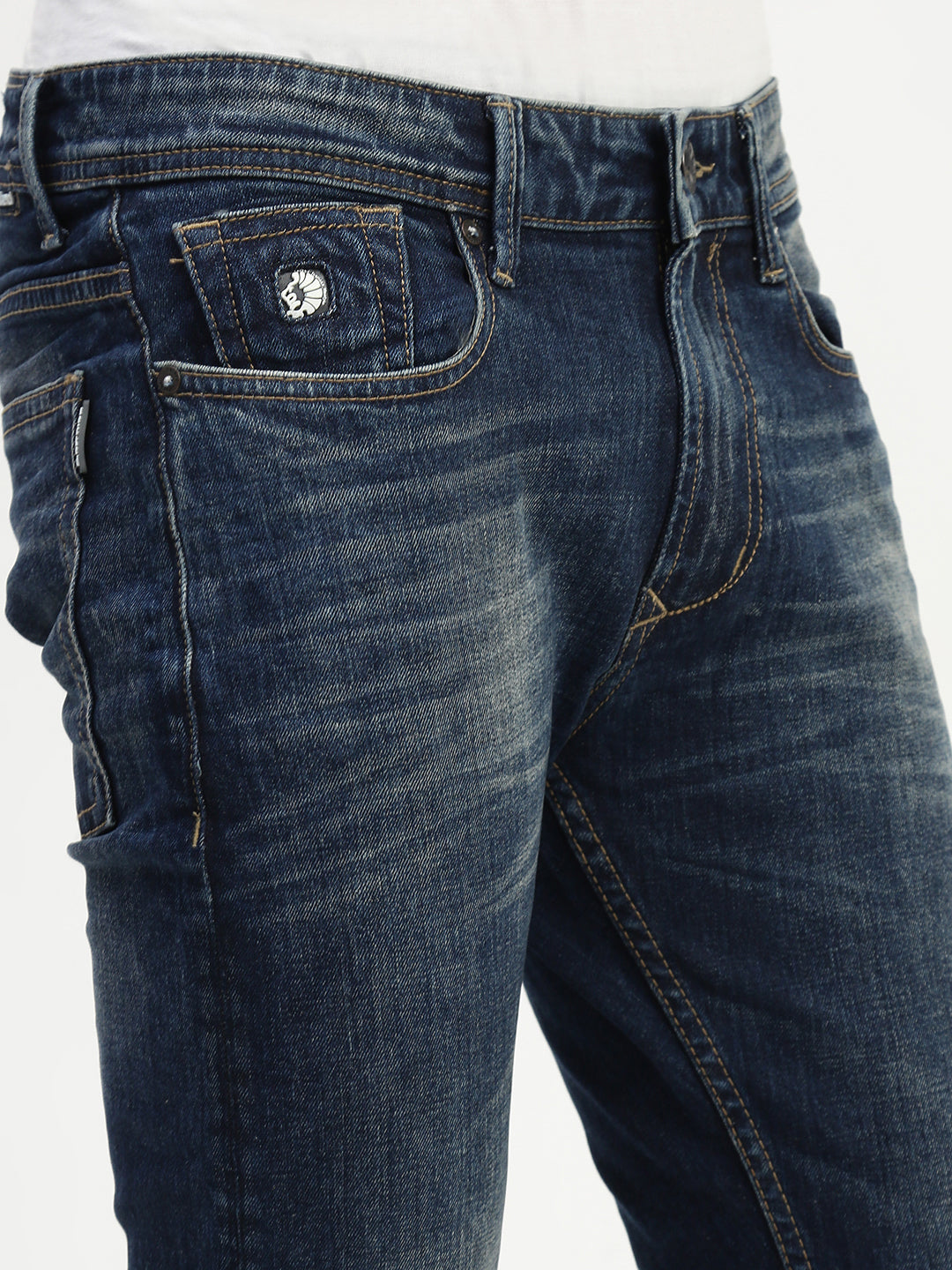 Vintage Blue Trapped Fit Stretchable Jeans